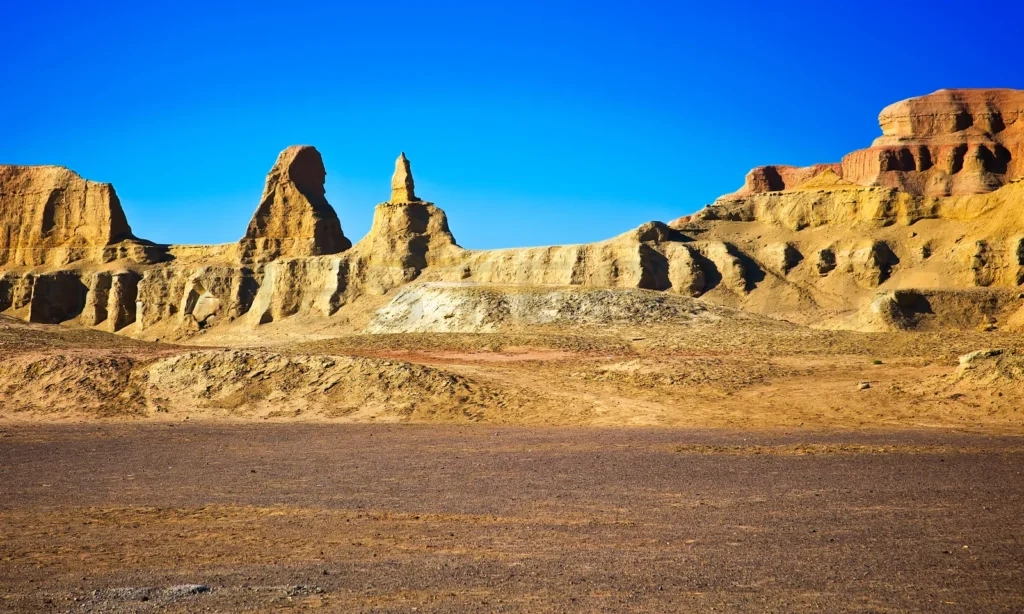
Tranquil Desert With Strange Shape Sandstones With Clear Blue Sky ,Scenery In Tibet