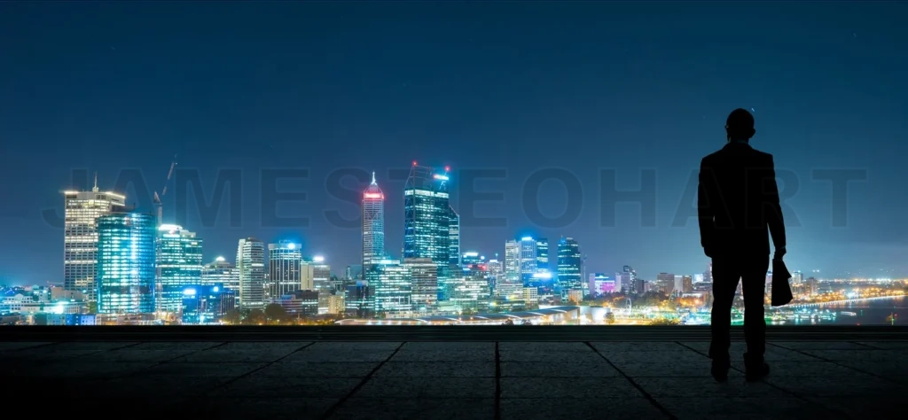 
The Silhouette Portrait
Of Businessman On The Roof To See The Scenery