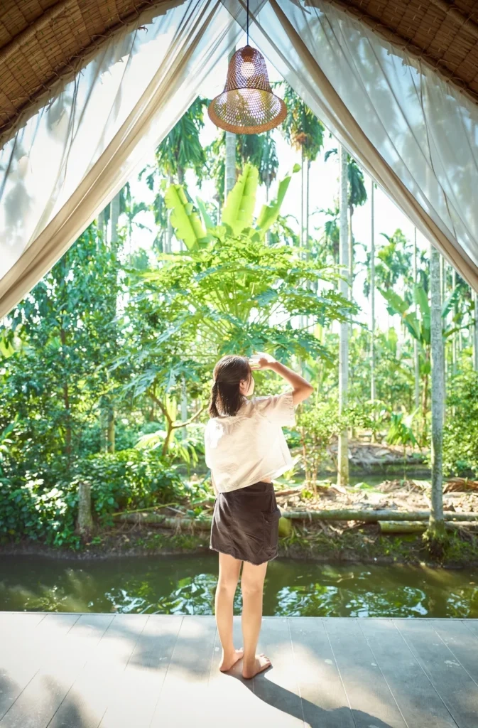 
Young girl traveling on vacation in a relaxing place with beauti