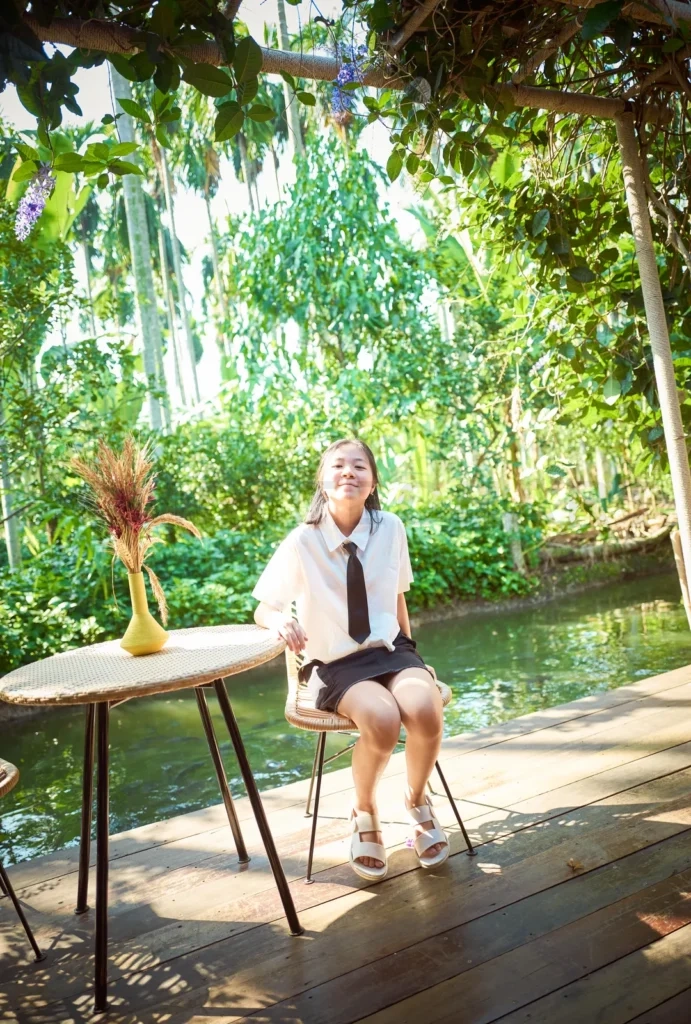 
Young girl traveling on vacation in a relaxing place with beauti